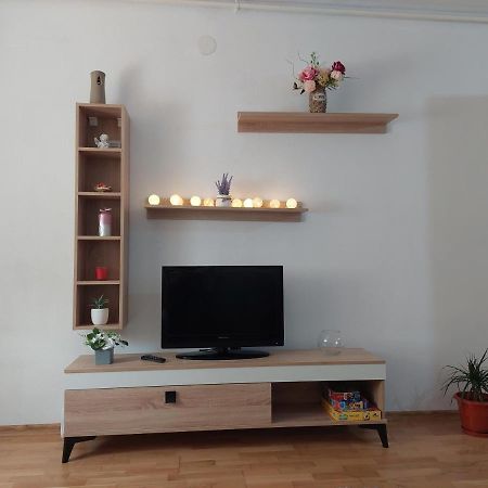 Apartament Ambrus سيفِسوارا المظهر الخارجي الصورة