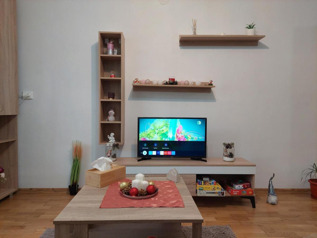 Apartament Ambrus سيفِسوارا المظهر الخارجي الصورة